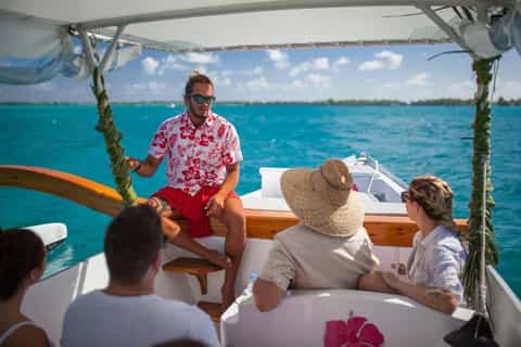 Bora Bora Luxury Tour and Beach Picnic