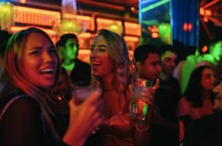 Amsterdam: Ludwig's Queer Kneipentour mit Clubeintritt