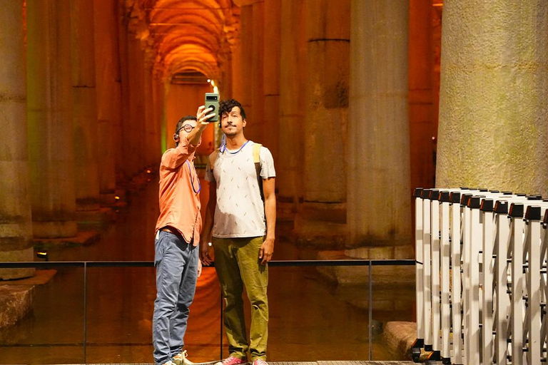 Istanbul: Blue Mosque Guided Tour & Basilica Cistern Ticket