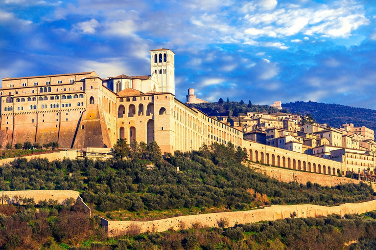 From Florence: Private Day Trip to Assisi and Cortona
