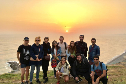 Lima: Barranco Walking Tour – Street Art & Photo Stops