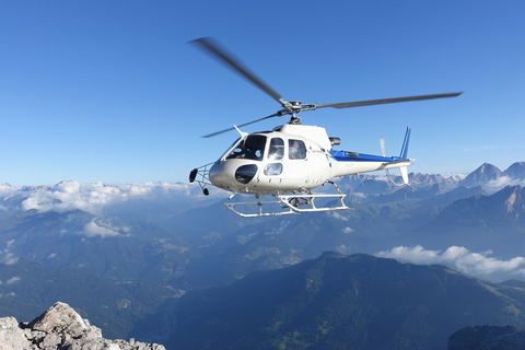 Bern: Privat 75-minuters Matterhorn-helikopterflygning - 4 PAX