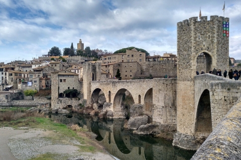 Desde Barcelona: tour privado de Besalú y pueblos medievales