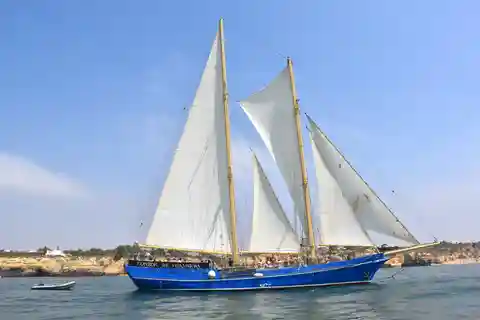 De Vilamoura: Cruzeiro à Vela de 3 Horas na Costa do Algarve