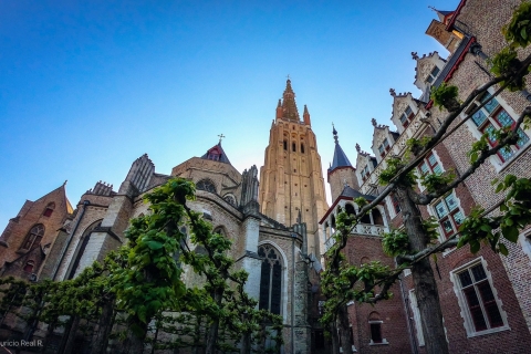 Brugge: privéwandeling met historische hoogtepuntenRondleiding in het Frans