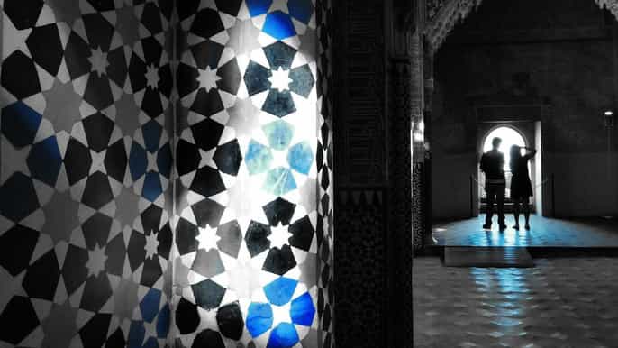 granada skiptheline alhambra nasrid palaces guided tour