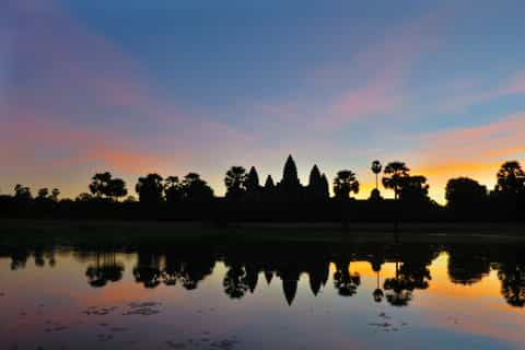 From Siem Reap: 2-Day Small Group Temples Sunrise Tour
