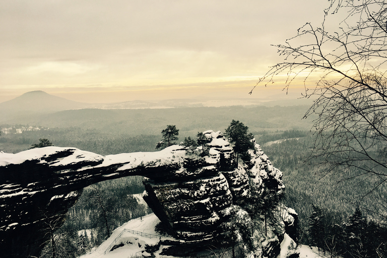 Excursión de un día de invierno a Bohemia y la Suiza sajona desde Praga