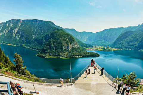 From Vienna: Hallstatt and Alpine Peaks with Skywalk Lift Tour with Pickup