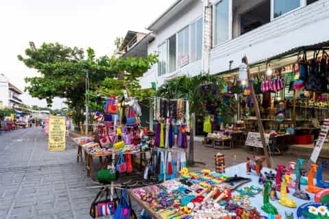 Puerto Escondido: Boat Cruise and Market Visit