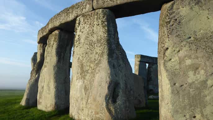 from bath stonehenge private half day tour