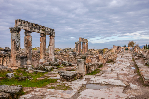 Från Antalaya: Heldagstur i Pamukkale &amp; Hierapolis med lunchFrån Antalaya: Pamukkale &amp; Hierapolis – heldagstur med lunch