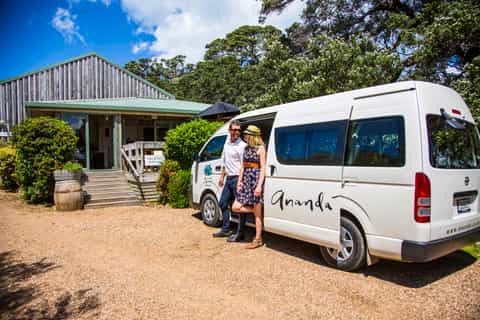 waiheke island afternoon small group wine tour with lunch