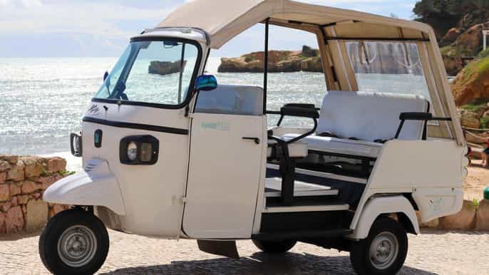 Albufeira: Best Views & Photo Spots Tuk Tuk Tour (Private)