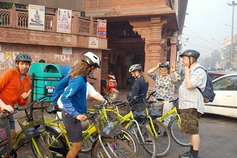 Gamla Delhi: 3,5 timmars cykeltur i liten grupp med frukost