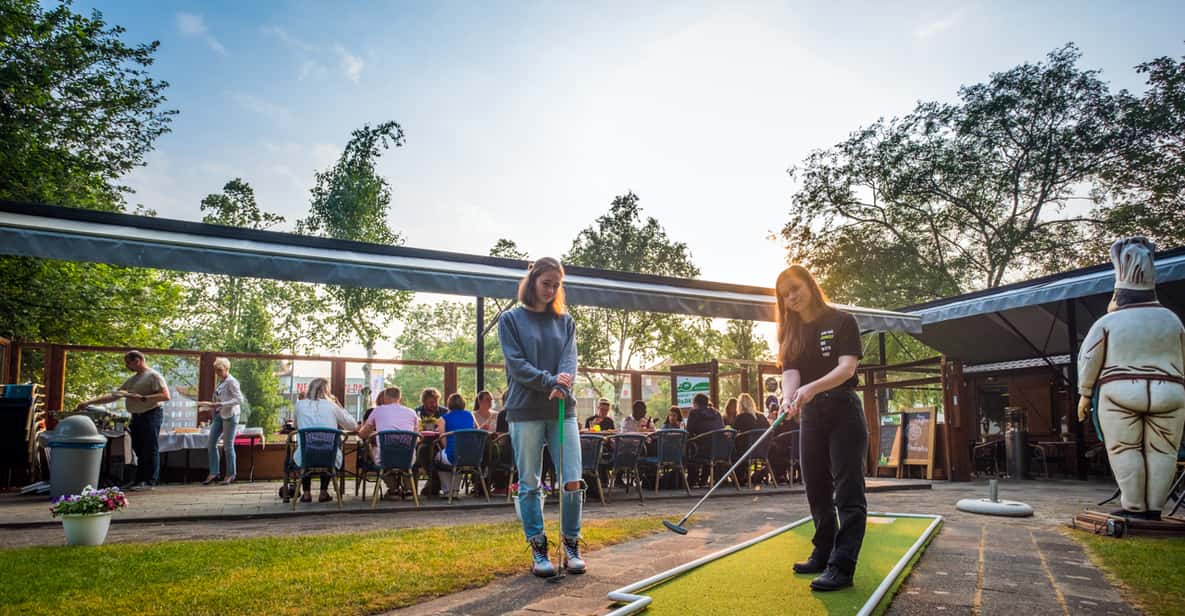 Impressie van Rotterdam: 18-holes minigolf