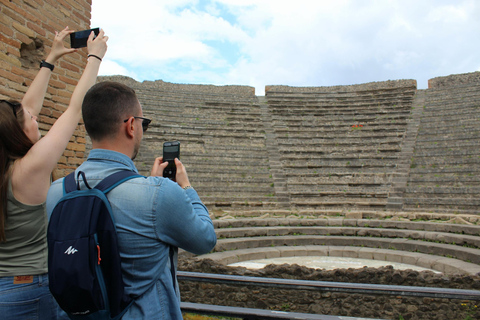 From Naples: Pompeii and Vesuvius Shuttle w/ Priority Ticket From Naples: Pompeii and Vesuvius with Skip the Line Ticket