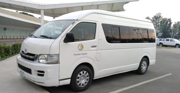 Oaxaca City: Private or Shared Roundtrip Airport Transfer