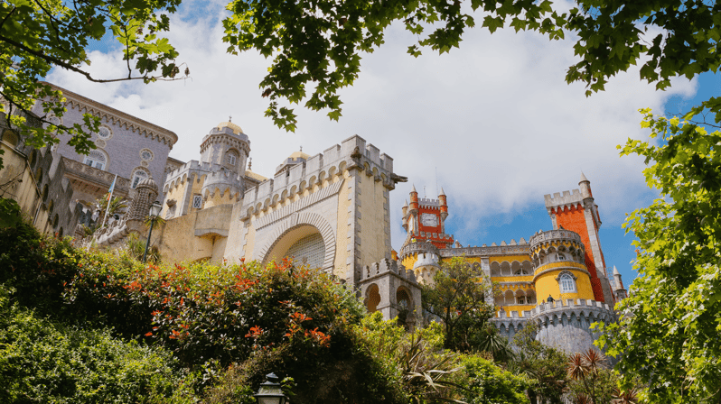 From Lisbon: Sintra, Pena Palace and Quinta da Regaleira