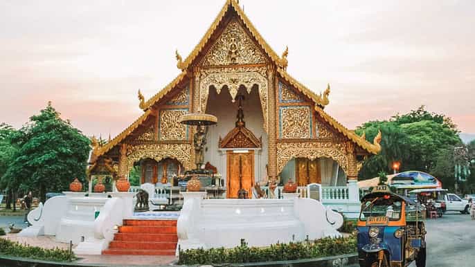 chiang mai private tuk tuk tour durch stadttempel mit abholung