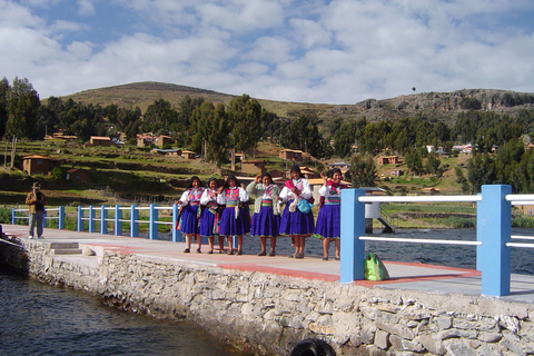 De Puno: excursão de 2 dias às Ilhas Uros, Amantaní e Taquile