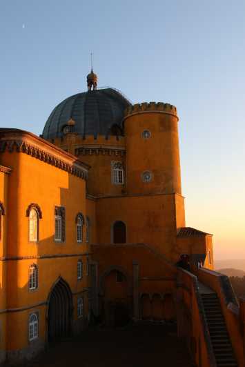 Sintra: Jeep Tour with Visit to Pena Palace