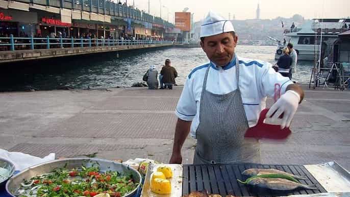 istanbul tour gastronomico serale di 3 ore a kadıkoy