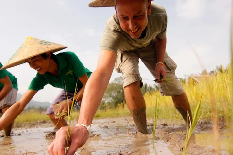 Luang Prabang: Excursión a la Granja de Arroz y la Cascada de Kuang Si