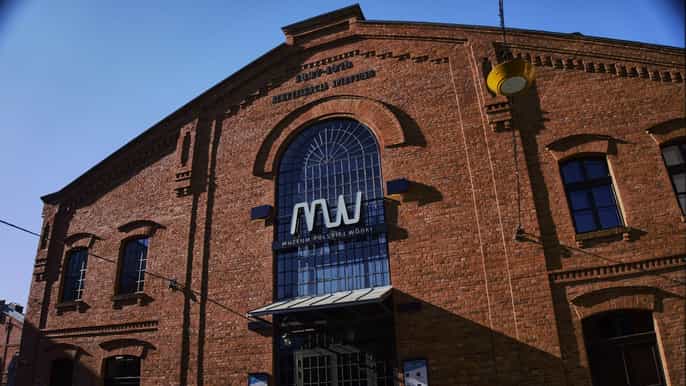 varsóvia museu privado de néon e museu de vodka