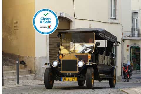 Lisbon: 2 or 3-Hour Historical Vintage Tuk Tuk Tour