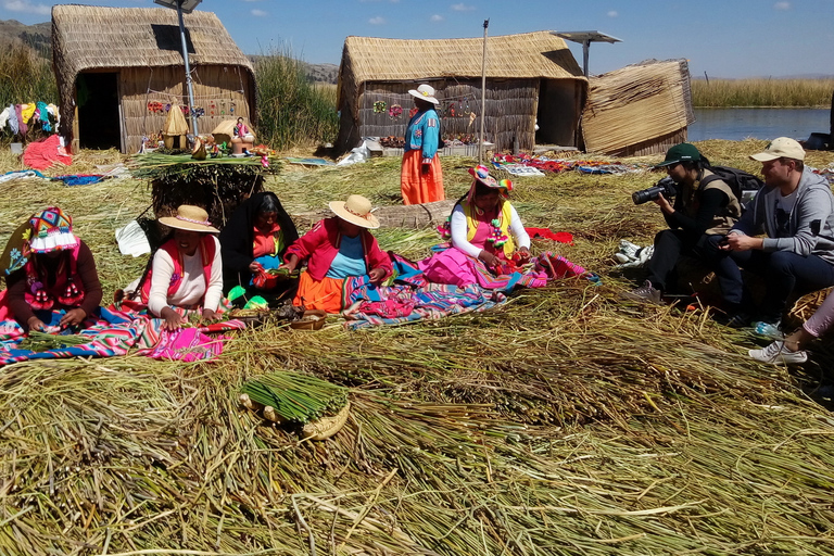 Au départ de Puno : Circuit de 2 jours des îles Uros, Amantaní et Taquile