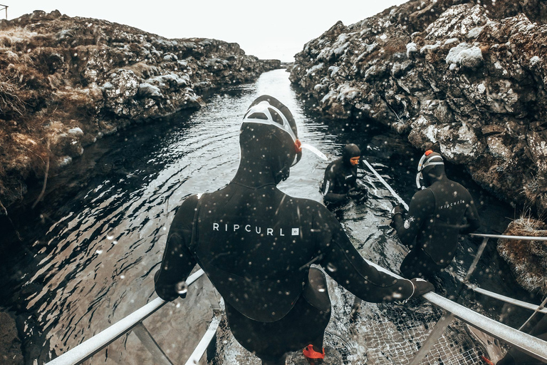 Vanuit Reykjavik: Silfra-snorkelen met onderwaterfoto'sOptie met een drysuit