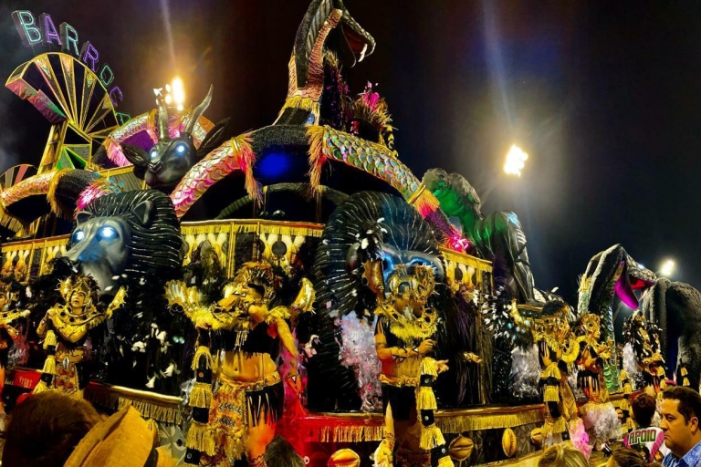 São Paulo: expérience du défilé de samba du carnaval
