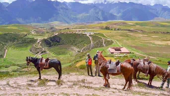 cusco excursão a cavalo de dia inteiro a maras e moray