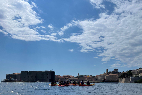 Dubrovnik: Tour guidato in kayak di mare e snorkeling