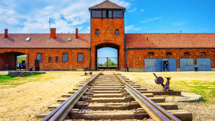 auschwitzbirkenau tour guidato da cracovia