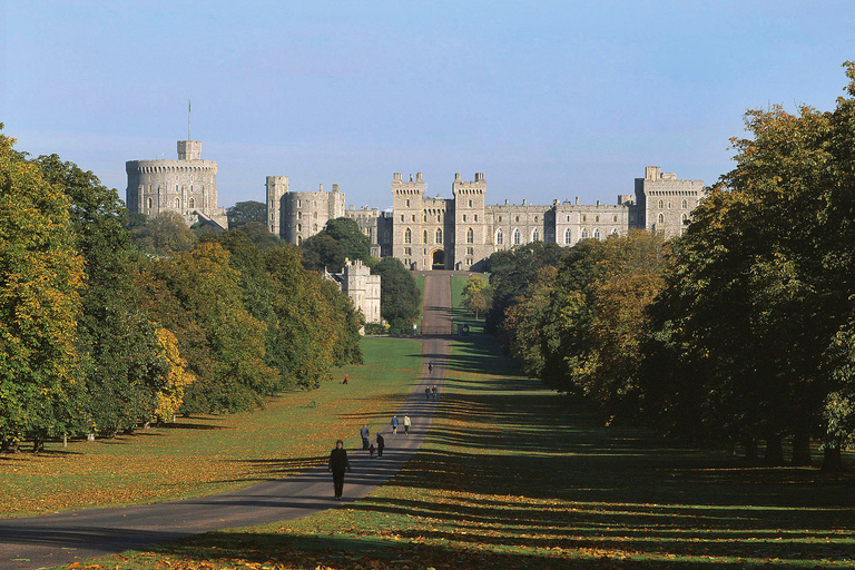 Vanuit Londen: Windsor Castle en Hampton Court PalaceRondleiding in het Engels inclusief toegang tot Windsor Castle