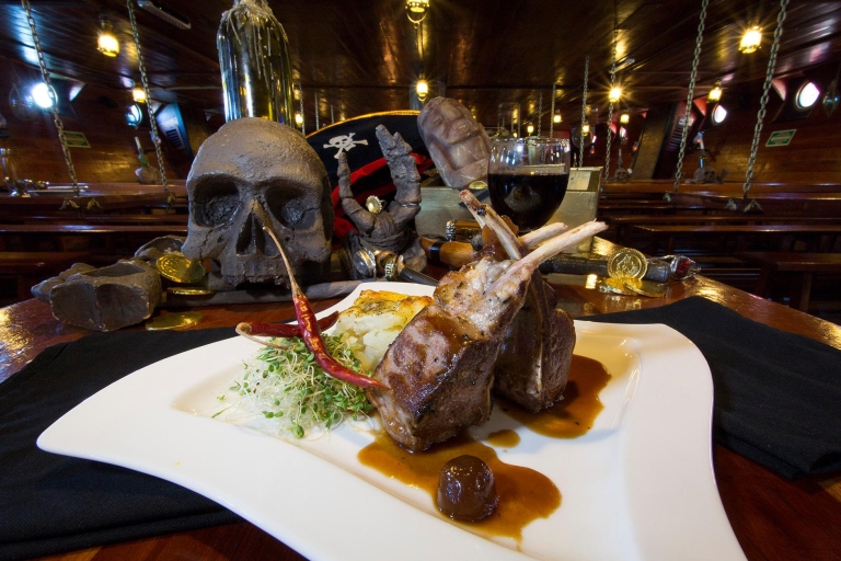 Cancun: Jolly Roger Pirate Show With Dinner Jolly Roger First Mate Menu (Premium)