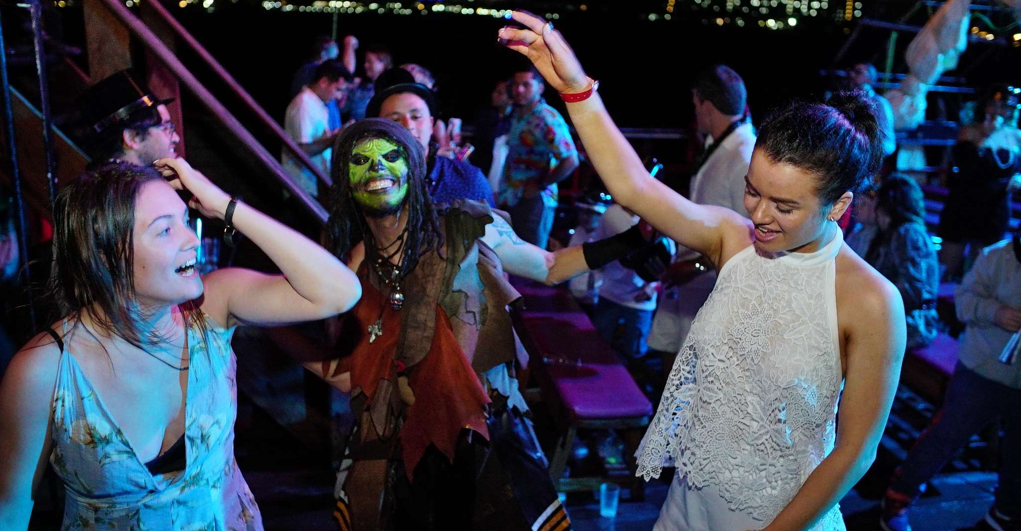 Cancún, Jolly Roger Pirate Show avec dîner - Hizvo