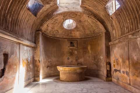 Naples or Sorrento: Full-Day Pompeii and Mount Vesuvius Tour