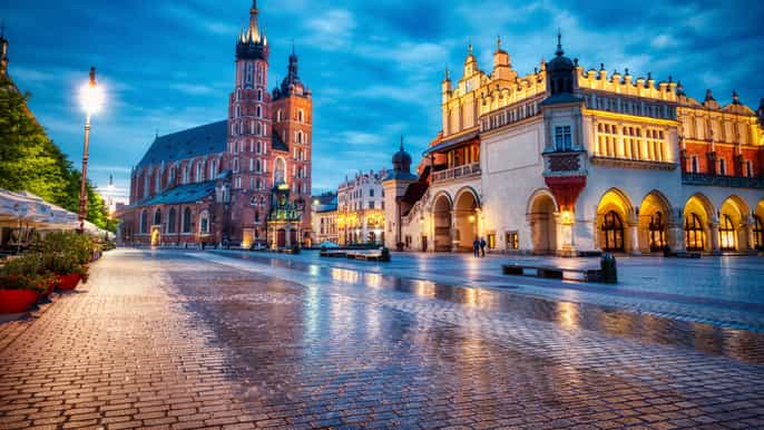 krakow by night 1.5hour tour by electric car