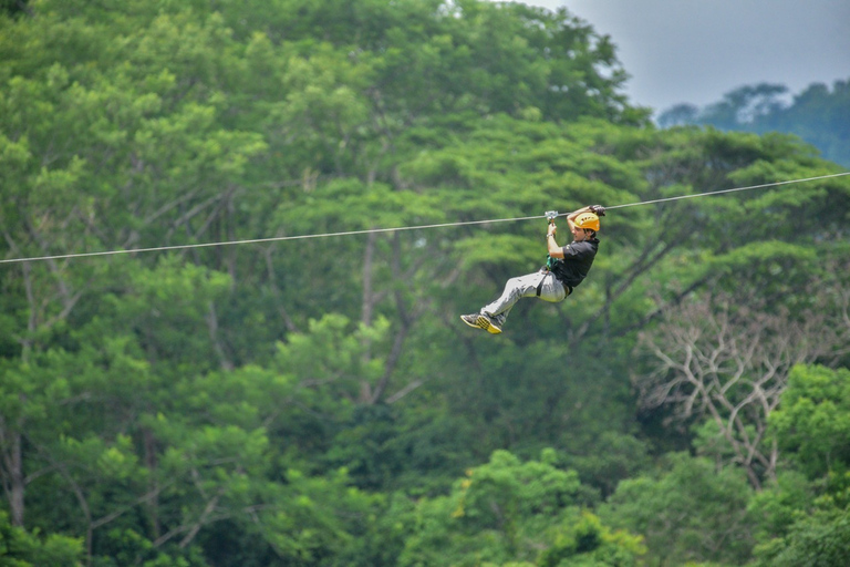 Puntarenas: Zip Line und Eco Bootstour Landausflug