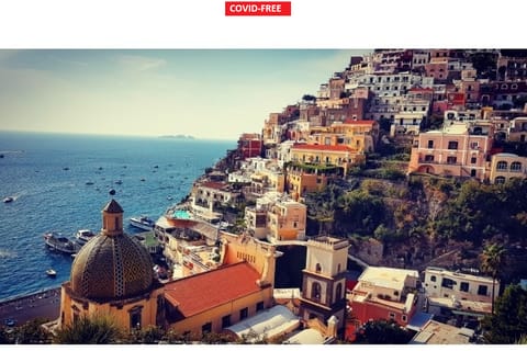 Naples: Positano, Amalfi, and Ravello Tour on a Luxury Bus