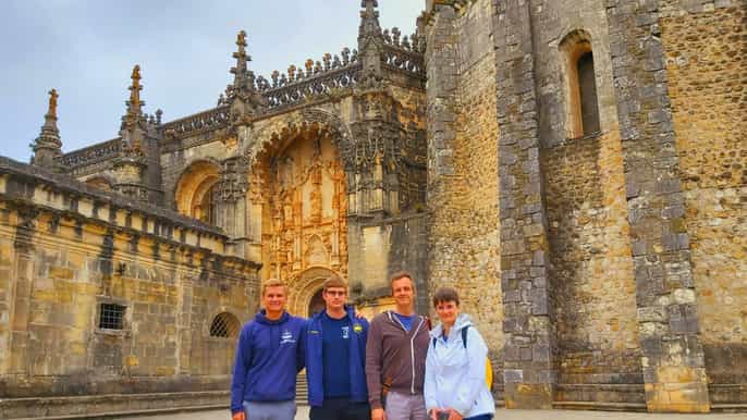 lisbon tomar obidos and nazaré private tour