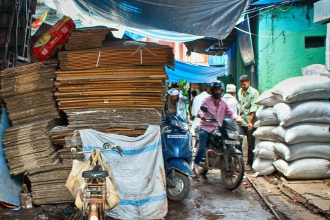 Mumbai: Slumdog Millionaire Tour of Dharavi Slum Tour with Meeting Point