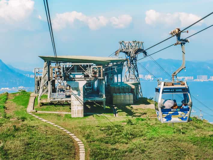 Hong Kong: Big Buddha Private Hiking Tour from Tung Chung | GetYourGuide