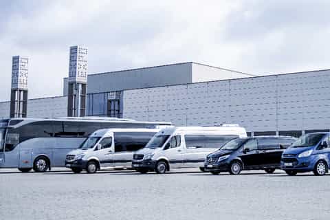 Varsóvia: transfer privado do aeroporto de Modlin