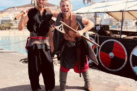Los Cristianos: Whale-Watching-Bootsfahrt mit Badestopp und Getränken