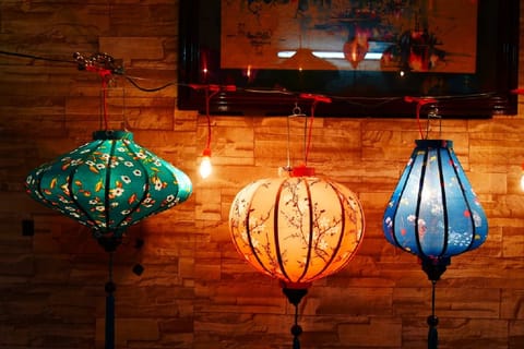 Hoi An: Vietnamese Foldable Lantern Making Class