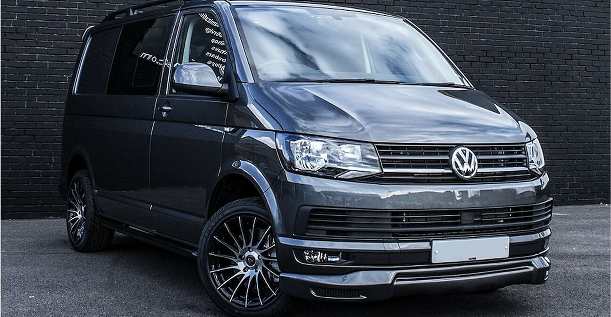 Auckland, Private 1-Way Transfer to/from Airport - Hizvo